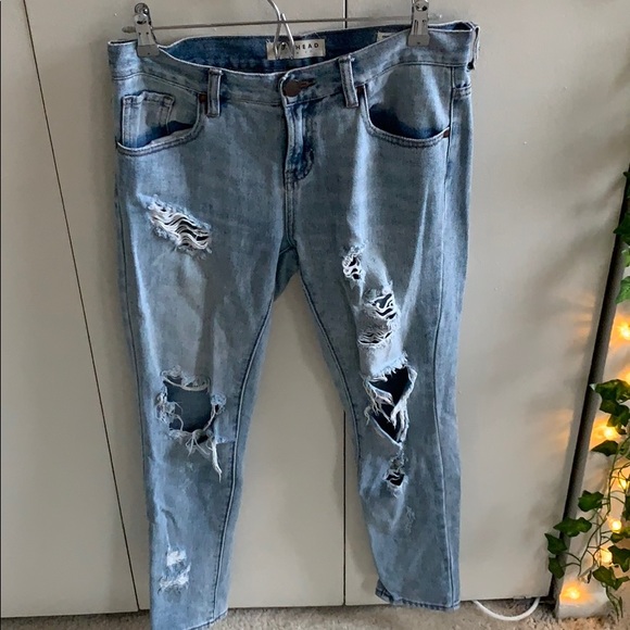 Light-Wash Skinny Boyfriend Jeans - Picture 1 of 4